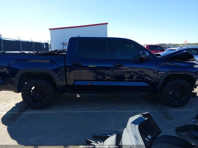 44379481 :رقم المزاد ، 5TFLA5DBXNX033928 vin ، 2022 Toyota Tundra Sr5 مزاد بيع