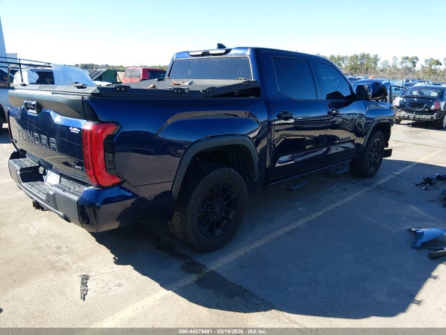 44379481 :رقم المزاد ، 5TFLA5DBXNX033928 vin ، 2022 Toyota Tundra Sr5 مزاد بيع