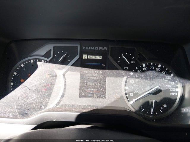 44379481 :رقم المزاد ، 5TFLA5DBXNX033928 vin ، 2022 Toyota Tundra Sr5 مزاد بيع