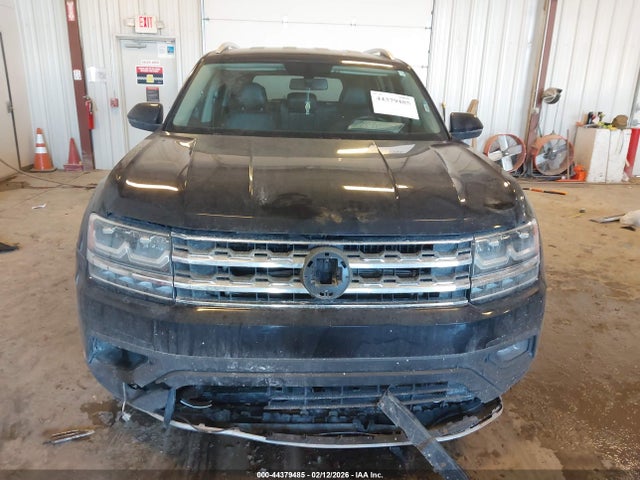 2018 Volkswagen Atlas 2.0t Se მანქანა იყიდება აუქციონზე, vin: 1V2CP2CA4JC592221, აუქციონის ნომერი: 44379485