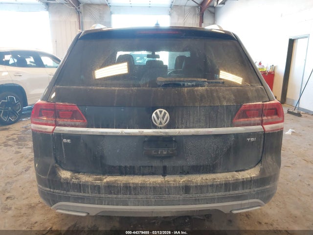 2018 Volkswagen Atlas 2.0t Se მანქანა იყიდება აუქციონზე, vin: 1V2CP2CA4JC592221, აუქციონის ნომერი: 44379485