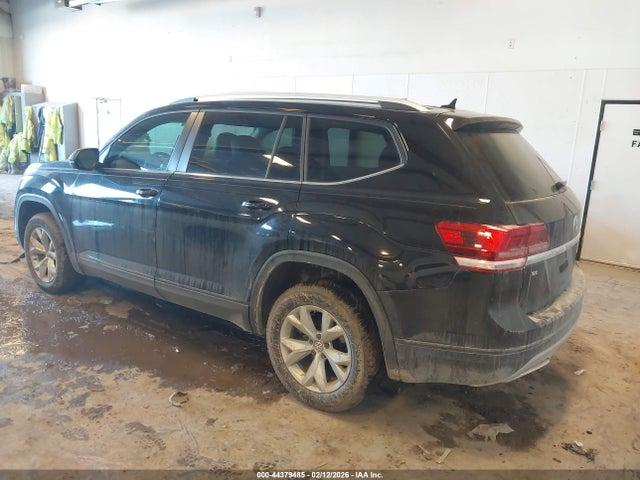 2018 VOLKSWAGEN ATLAS 1V2CP2CA4JC592221 Photo 2