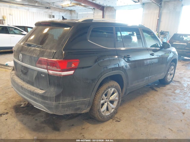 2018 VOLKSWAGEN ATLAS 1V2CP2CA4JC592221 Photo 3