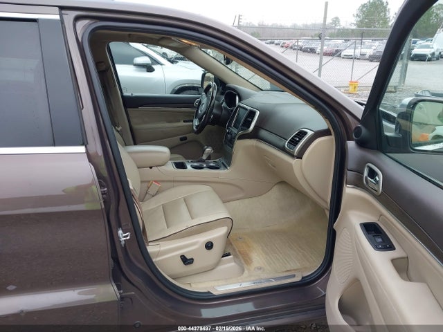 1C4RJECG1HC838283 Jeep Grand Cherokee Overland 4x2