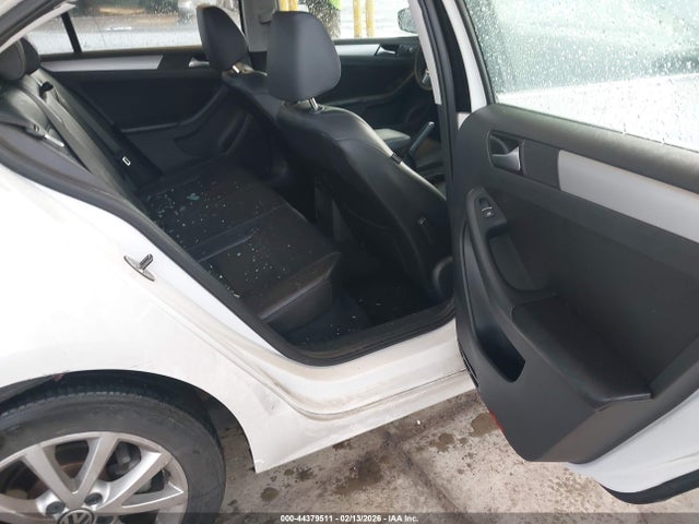 3VWD17AJ9EM384263 Volkswagen Jetta 1.8t Se