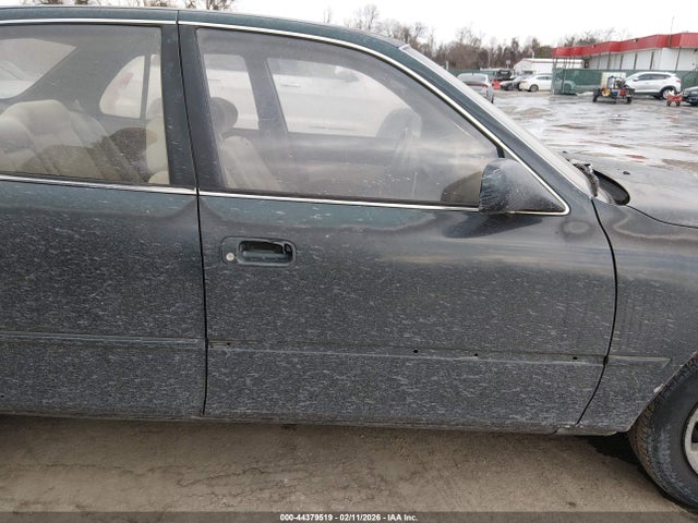 1994 TOYOTA CAMRY 4T1SK12E3RU857075 Photo 5