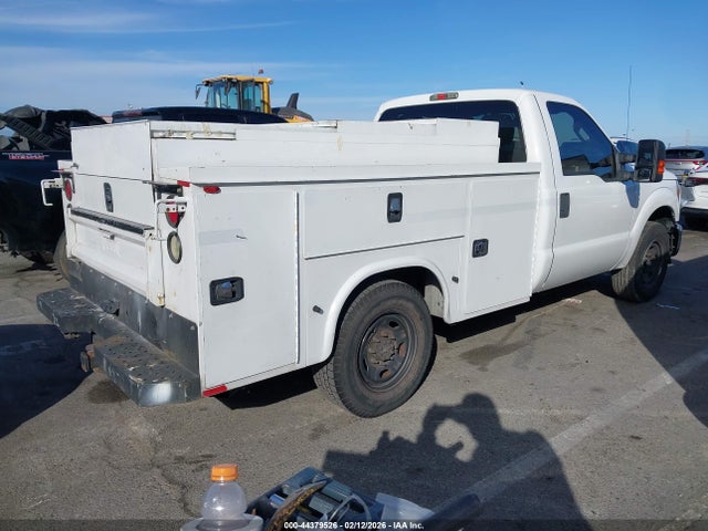Ford F-350 Xl 2016 1FDBF3A65GEB98157 Image 4