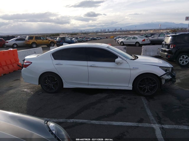 JHMCR6F75HC028296 Honda Accord Hybrid Touring