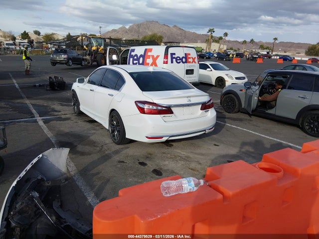 JHMCR6F75HC028296 Honda Accord Hybrid Touring