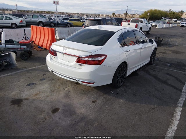 JHMCR6F75HC028296 Honda Accord Hybrid Touring