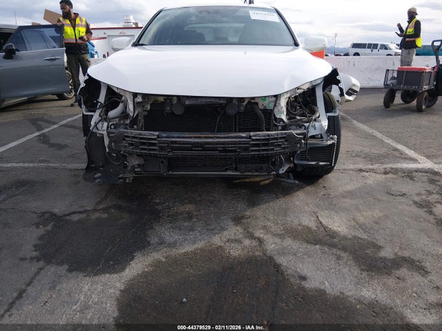 JHMCR6F75HC028296 Honda Accord Hybrid Touring