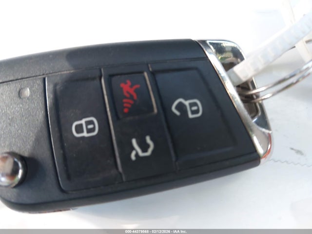 3VV1B7AX4NM028814 Volkswagen Tiguan 2.0t S