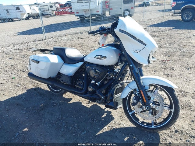 2024 HARLEY-DAVIDSON FLHX 1HD1KB711RB637701