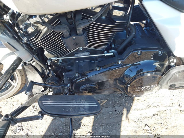 2024 HARLEY-DAVIDSON FLHX 1HD1KB711RB637701 Photo 8