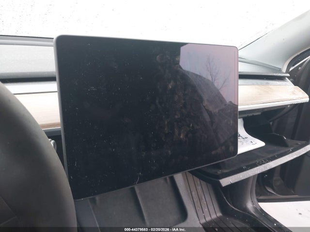 2021 TESLA MODEL Y 5YJYGDEE9MF196053 Photo 6