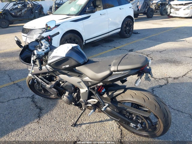 Triumph Motorcycle Daytona 660 2025 SMTL23UF4STBV0044 Image 3