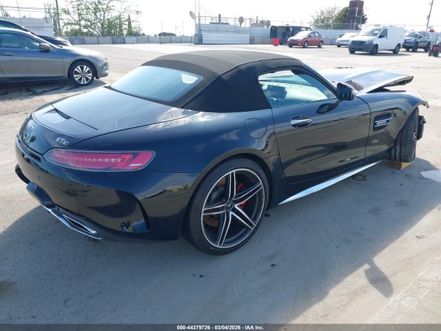 2018 MERCEDES-BENZ AMG GT C WDDYK8AA1JA014929 Photo 3