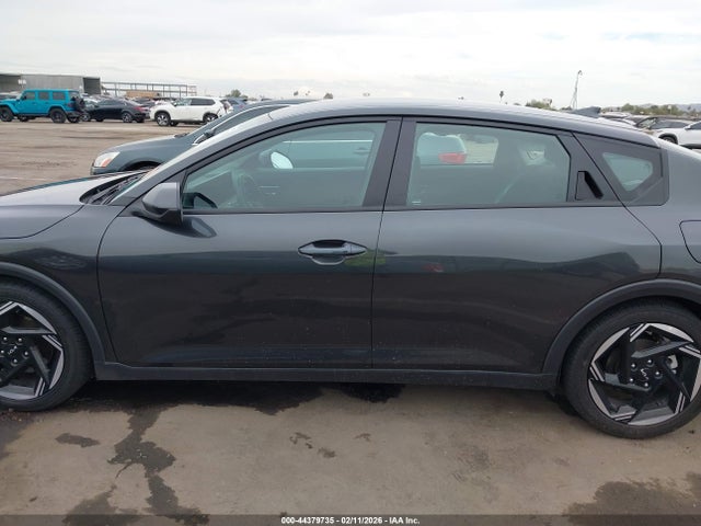 44379735 :رقم المزاد ، 3KPFU4DE8SE032670 vin ، 2025 Kia K4 Ex مزاد بيع