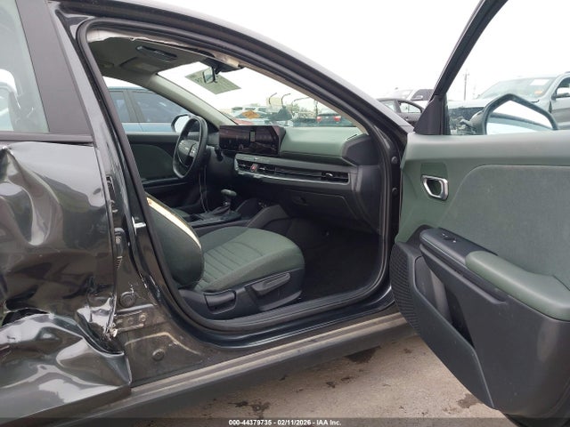 44379735 :رقم المزاد ، 3KPFU4DE8SE032670 vin ، 2025 Kia K4 Ex مزاد بيع