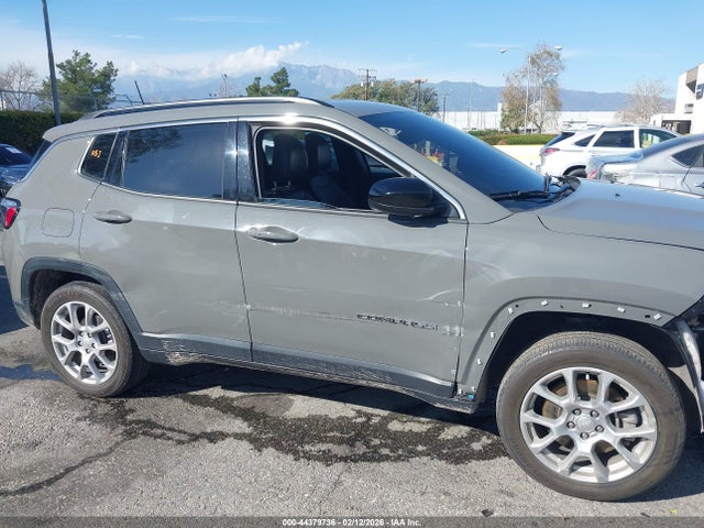 3C4NJDFN8PT518917 Jeep Compass Latitude Lux Fwd