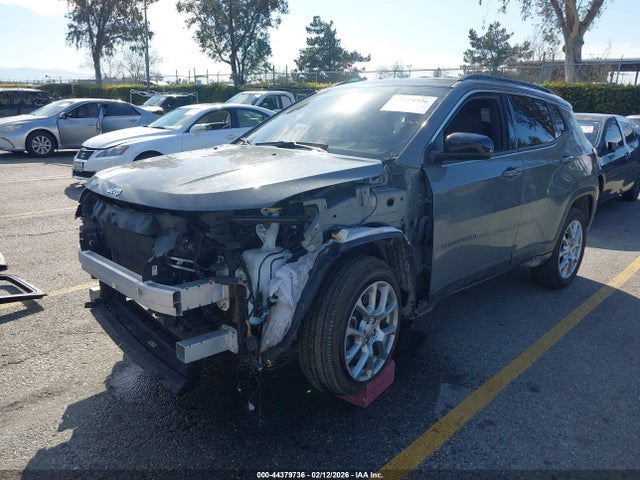 3C4NJDFN8PT518917 Jeep Compass Latitude Lux Fwd