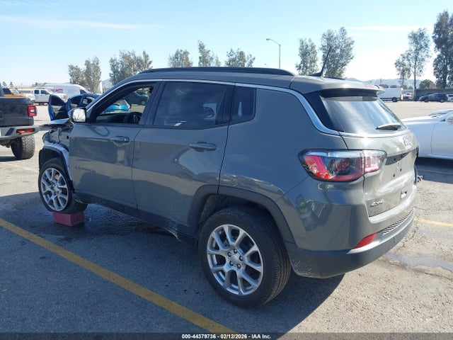 3C4NJDFN8PT518917 Jeep Compass Latitude Lux Fwd