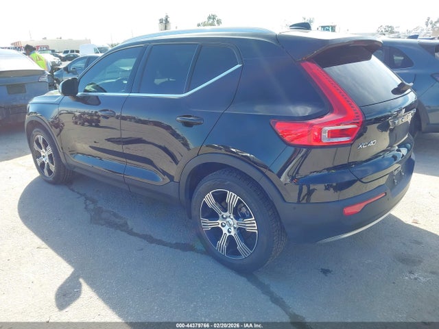 2021 VOLVO XC40 YV4AC2HL3M2591003 Photo 2