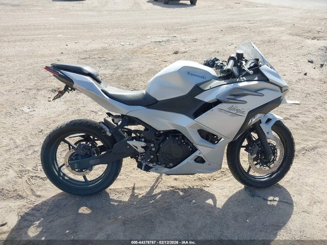 Kawasaki EX500 2024 ML5EXGG10RDA26416 Image 12