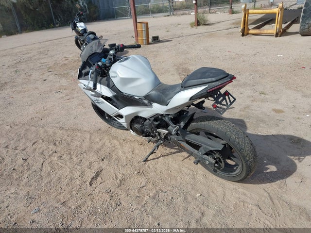 2024 KAWASAKI EX500 ML5EXGG10RDA26416 Photo 2