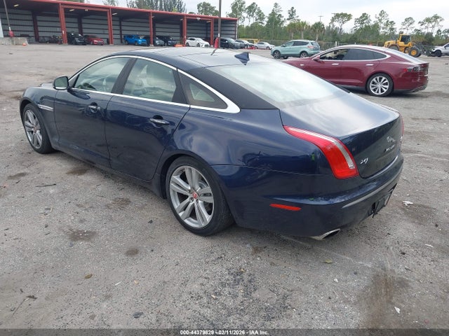 2014 JAGUAR XJ SAJWJ1CD9E8V66325 Photo 2