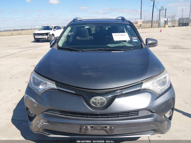 Toyota Rav4 Xle 2017 JTMWFREV8HD093937 Image 12