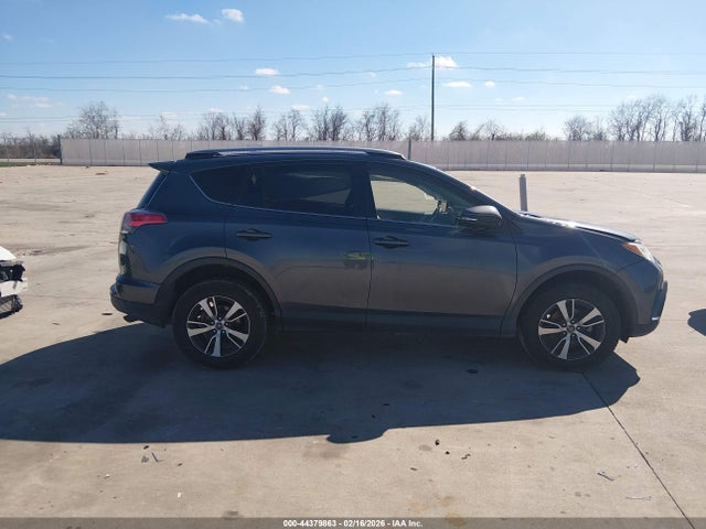 Toyota Rav4 Xle 2017 JTMWFREV8HD093937 Image 13