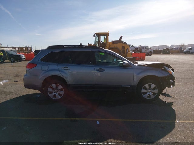 Продаж на аукціоні авто 2010 Subaru Outback 2.5i Limited, vin: 4S4BRCKC8A3347904, номер лоту: 44379890