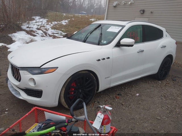 2019 MASERATI LEVANTE ZN661YUL6KX319793 Photo 1
