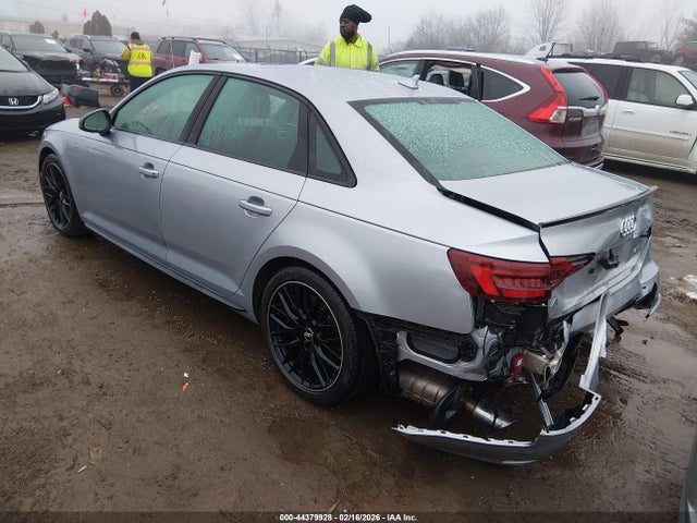 2018 AUDI A4 WAUENAF46JA057416 Photo 2