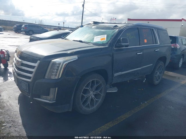 2016 Cadillac Escalade Luxury Collection მანქანა იყიდება აუქციონზე, vin: 1GYS4BKJ1GR110280, აუქციონის ნომერი: 44379932