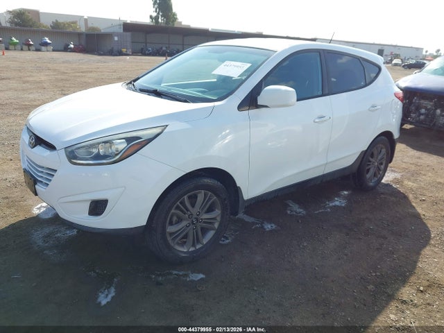 KM8JT3AF5FU008270 Hyundai TUCSON GLS