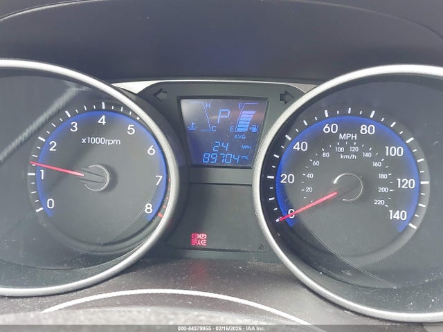 KM8JT3AF5FU008270 Hyundai TUCSON GLS