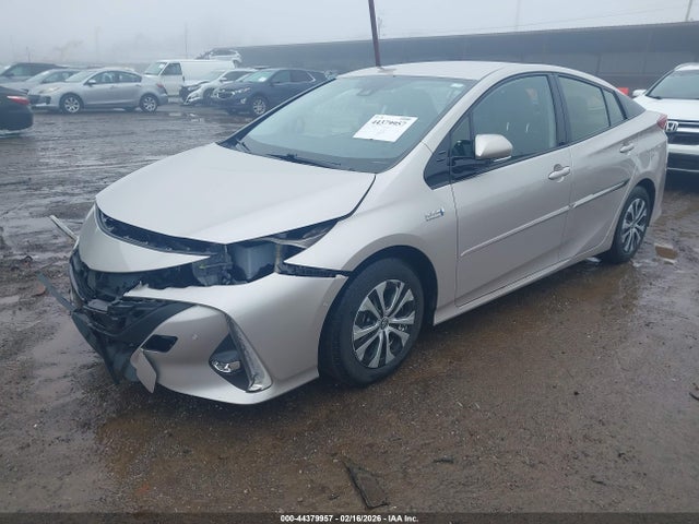 2020 TOYOTA PRIUS PRIME JTDKARFP9L3155521 Photo 1