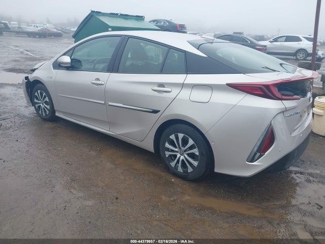 2020 TOYOTA PRIUS PRIME JTDKARFP9L3155521 Photo 2
