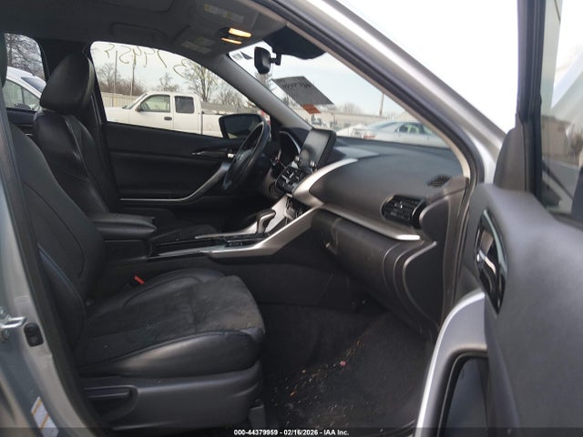 2022 MITSUBISHI ECLIPSE CROSS JA4ASWAA5NZ004051 Photo 4