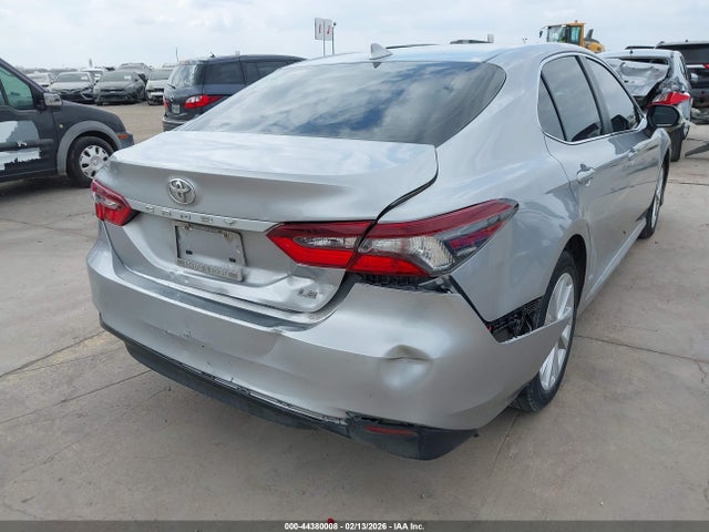 4T1C11AK8MU541209 Toyota CAMRY LE