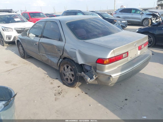 1999 TOYOTA CAMRY JT2BF22K7X0168674 Photo 2