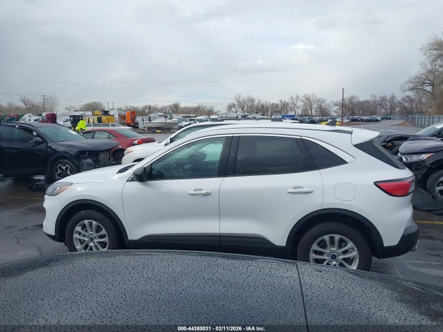 1FMCU9BZ3NUA61355 Ford Escape Se Hybrid