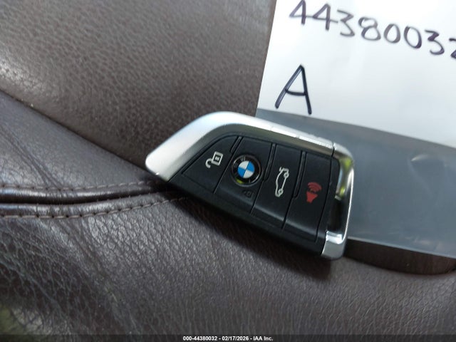 WBXHT3C35G5F64585 BMW X1 Xdrive28i