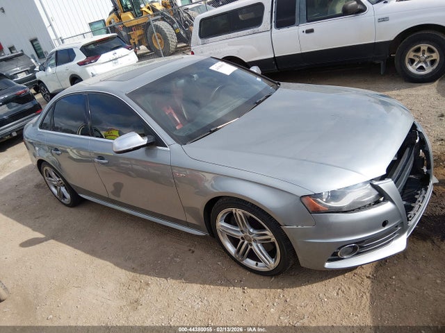 44380055 :رقم المزاد ، WAUKGAFL2BA064613 vin ، 2011 Audi S4 3.0 Premium Plus مزاد بيع