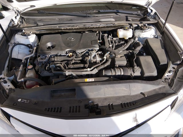 4T1B21HK5KU517977 Toyota Camry Hybrid Xle