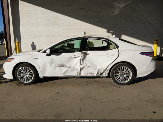 4T1B21HK5KU517977 Toyota Camry Hybrid Xle