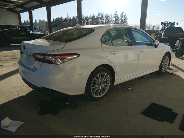 4T1B21HK5KU517977 Toyota Camry Hybrid Xle