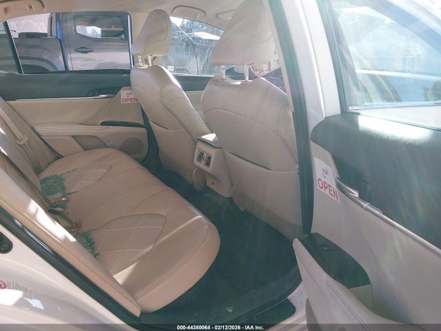 4T1B21HK5KU517977 Toyota Camry Hybrid Xle